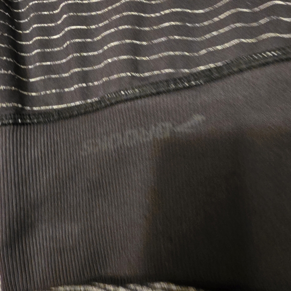 Brooks Black and Gray Leggings - Picture 3 of 4